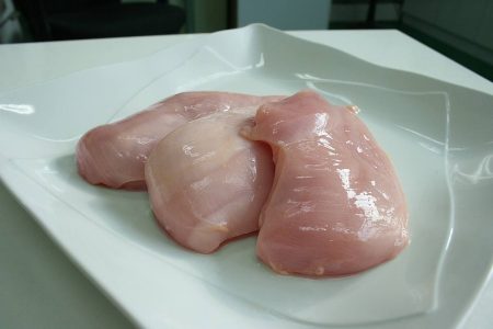 petto di pollo crudo